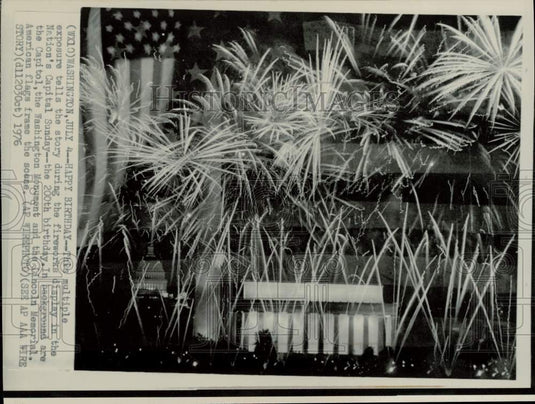 1976 Press Photo Fireworks Display Celebrates U.S. Bicentennial, Washington - Historic Images