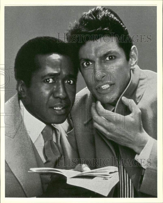 1984 Press Photo Ben Vereen & Jeff Goldblum star in "Ten Speed and Brownshoe" - Historic Images