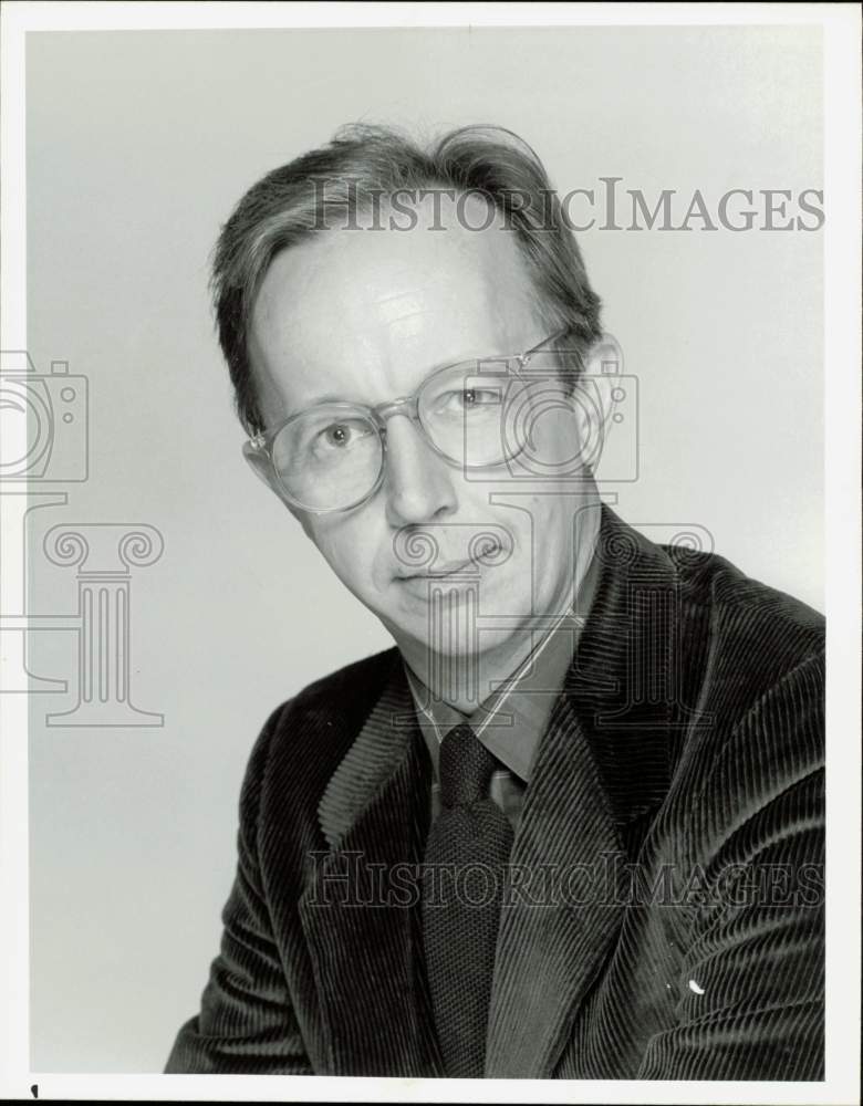 1986 Press Photo Actor Max Wright stars in the TV Series &quot;ALF&quot; - afx17268 - Historic Images