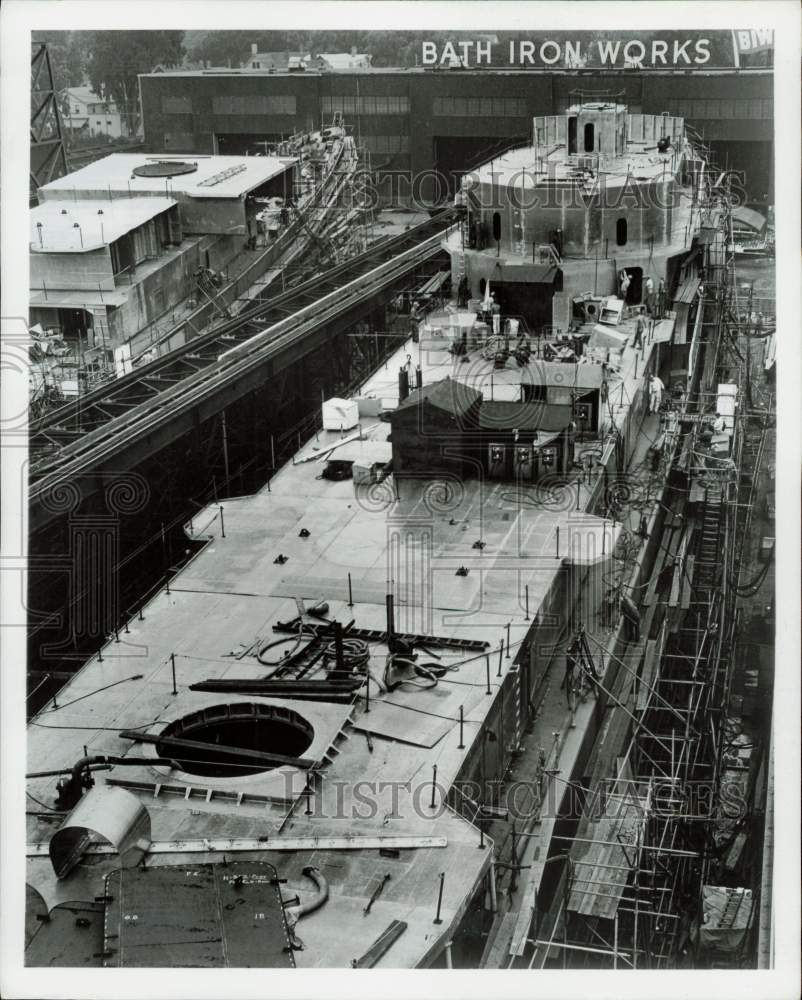 1967 Press Photo Guided missile destroyer at Bath Iron Works Corporation - Historic Images