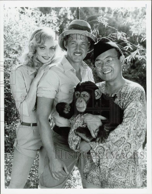 Press Photo Actress Cindy Morgan With Actors Bruce Boxleitner And Clyde Kusatsu - Historic Images