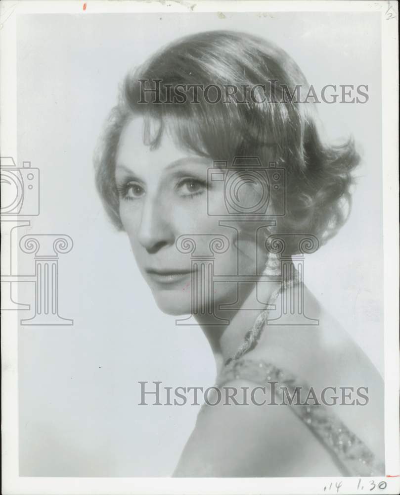 1970 Press Photo Actress Dame Judith Anderson, to star in Hamlet - afx19200 - Historic Images