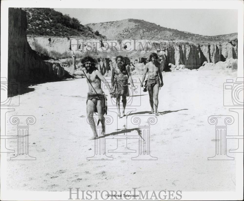 Press Photo Stewart Moss, Sam Gilman &amp; Warren Vanders star in &quot;The Tribe&quot; on ABC - Historic Images