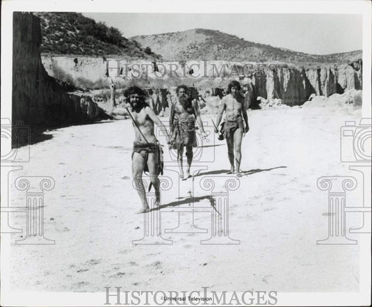 Press Photo Stewart Moss, Sam Gilman & Warren Vanders star in "The Tribe" on ABC - Historic Images