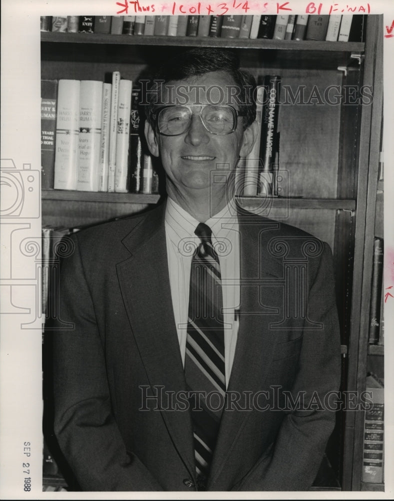 1988 Press Photo John L. Balentine, Scottsboro Schools Superintendent- Historic Images