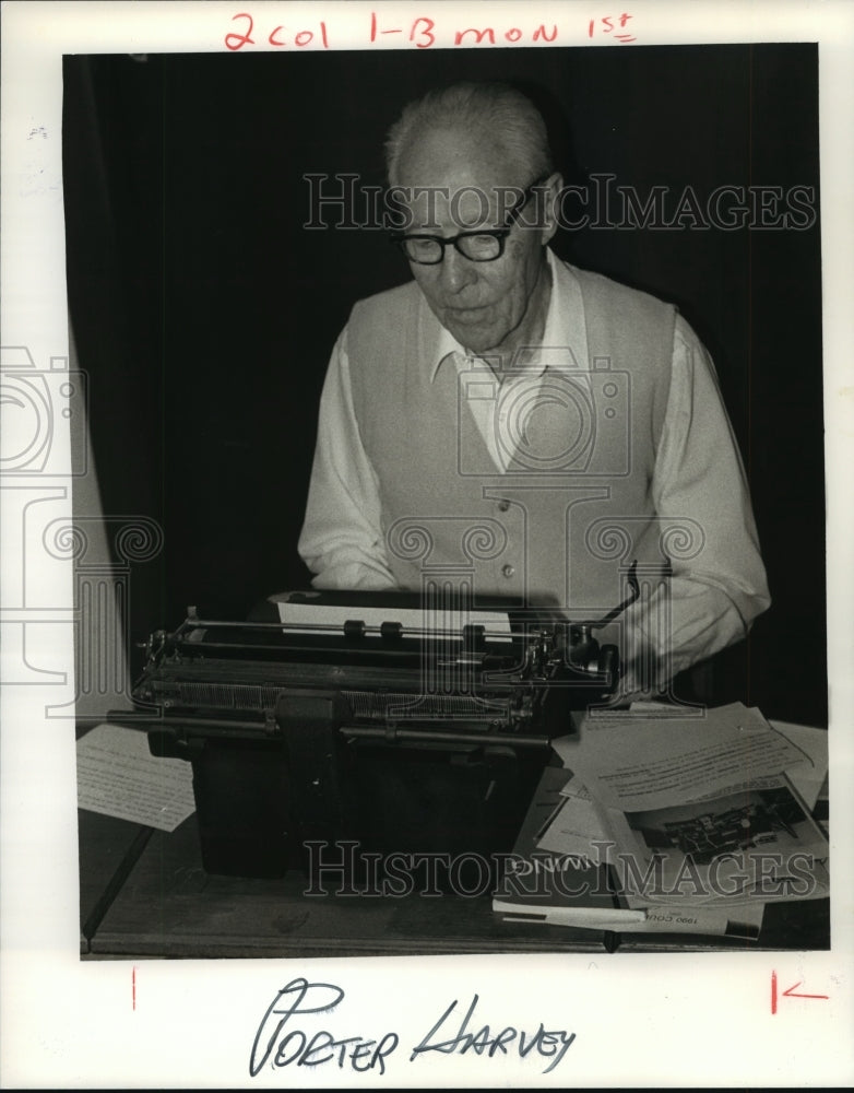 1990 Press Photo Newspaper Publisher Porter Harvey of The Advertiser Gleam