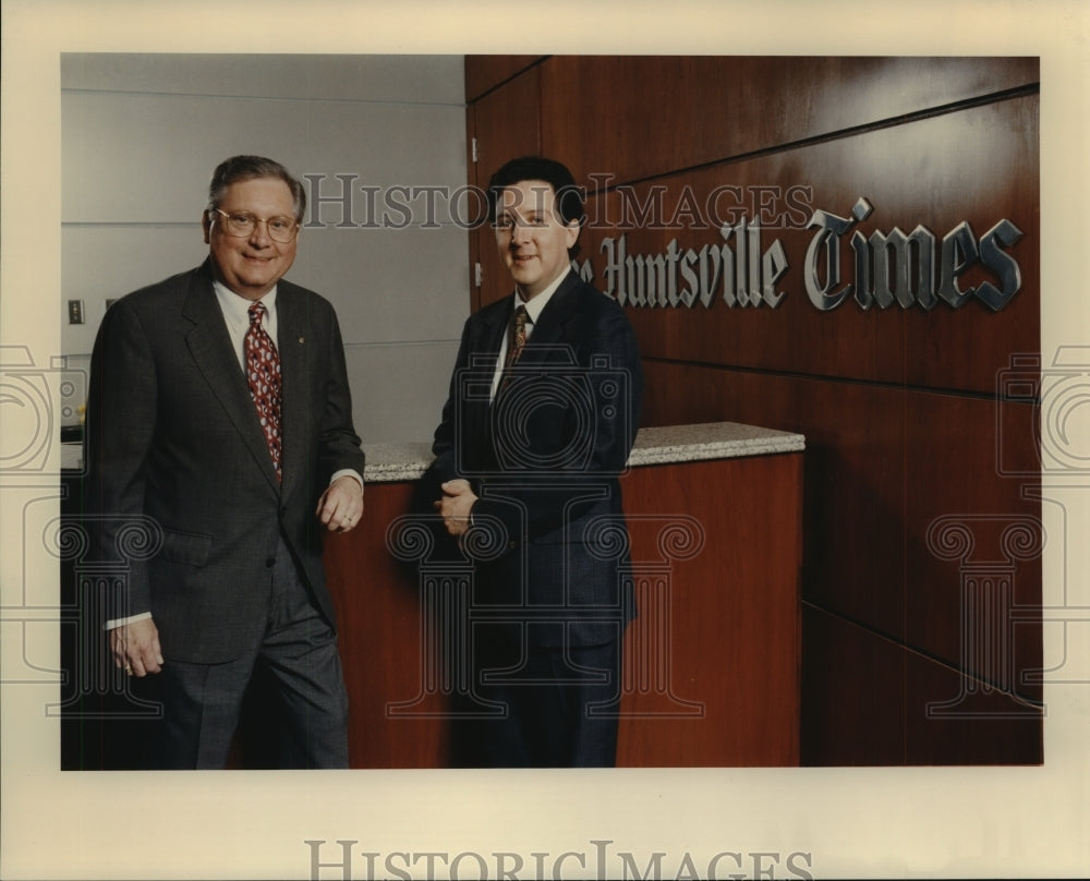 1994 Press Photo Manager Cooper Green With Editor Bob Ward At Huntsville Times - Historic Images