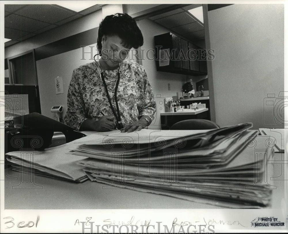 1989 Press Photo Angela Ross Johnson, MD, Alabama- Historic Images