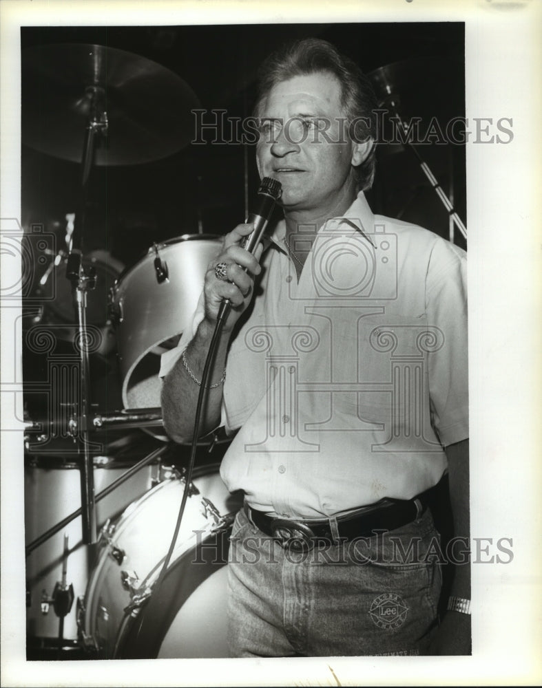 1989 Press Photo Price Mitchell, Musician - ahta01405 - Historic Images