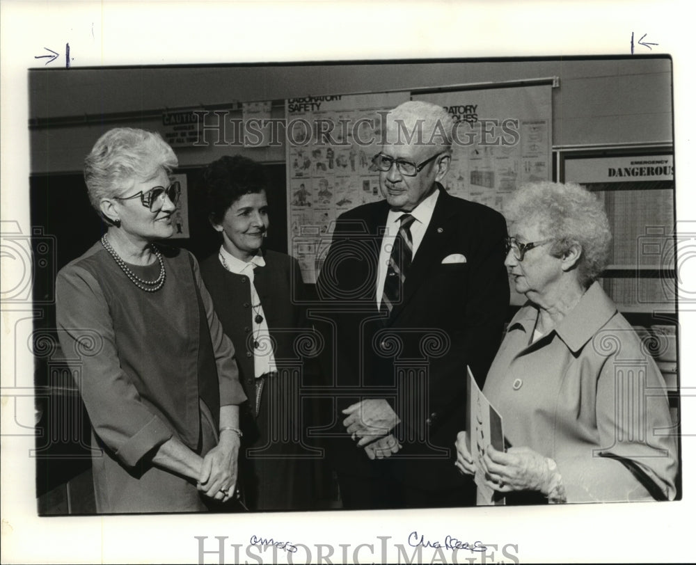 Press Photo Parents of Astronaut Don Chaffee at Chaffee Elementary, Huntsville- Historic Images