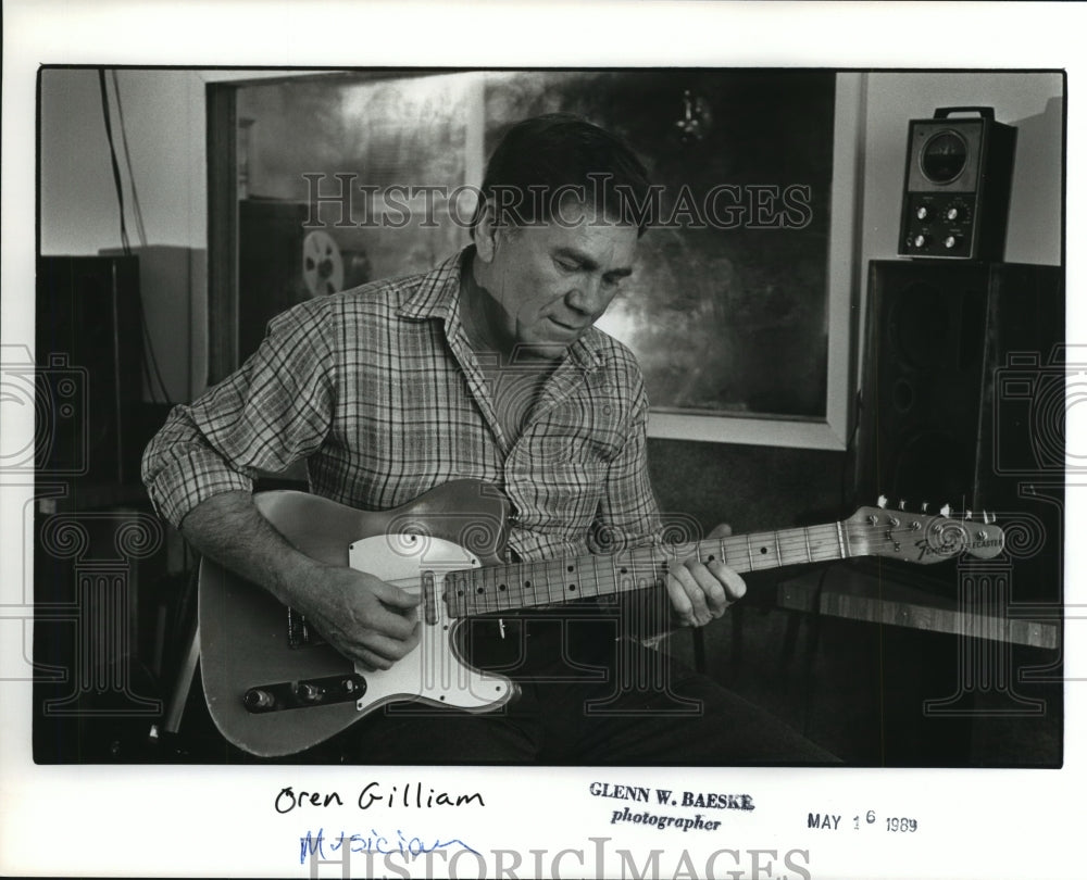 1989 Press Photo Huntsville Musician Oren Gilliam Plays Electric Guitar- Historic Images