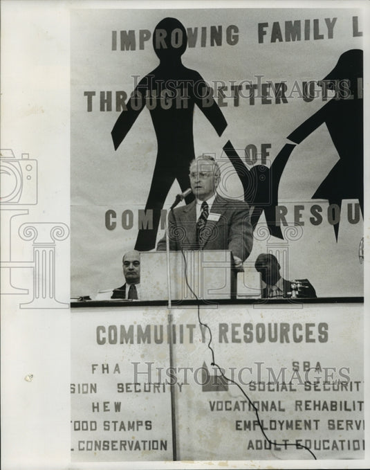 Press Photo Ralph Jones At A&M With Edwin Kirby And Winfred Thomas - ahta02289 - Historic Images