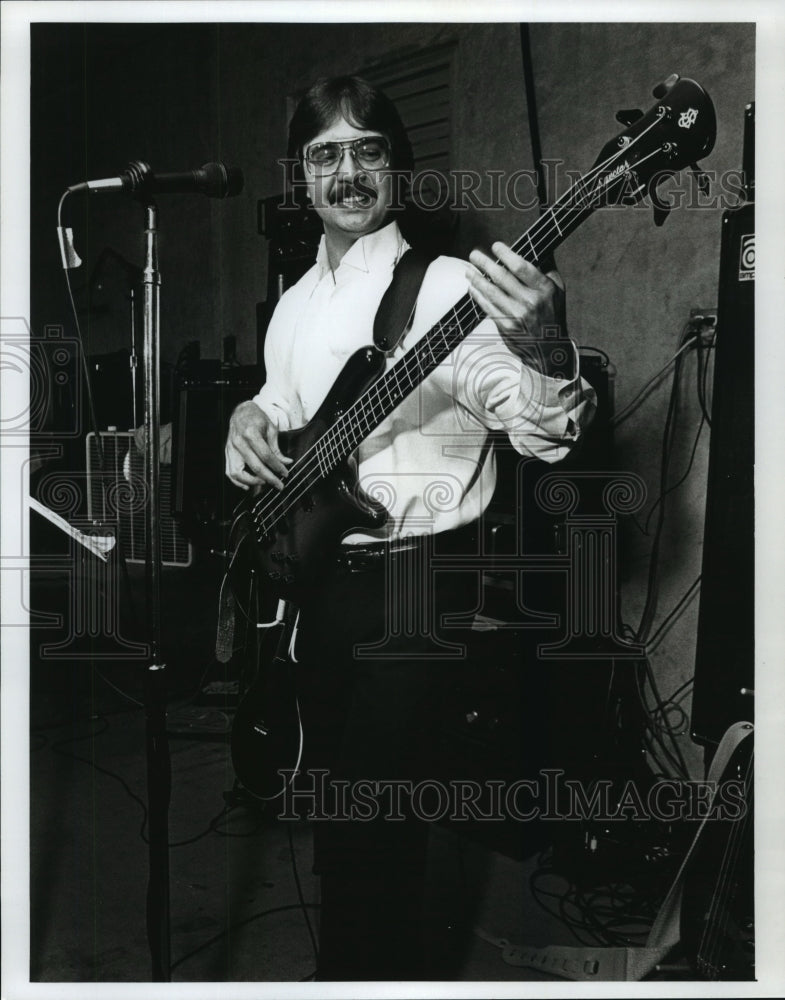 1989 Press Photo Jim Sloan, Musician in Huntsville, Alabama - ahta02359- Historic Images