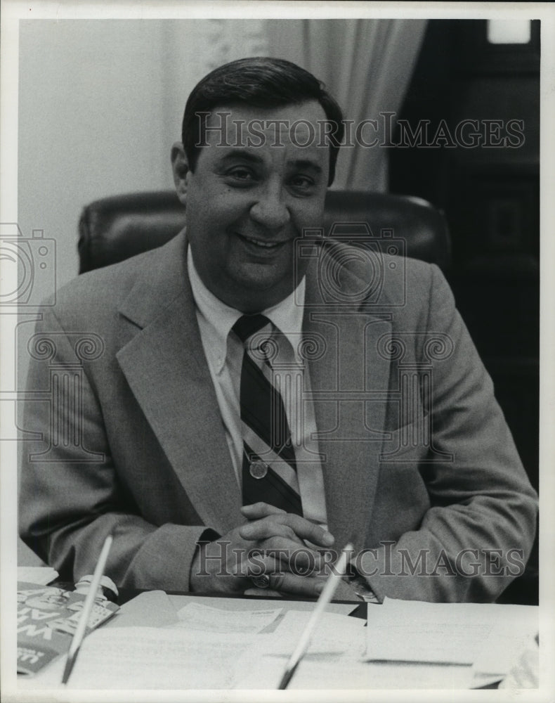 1977 Press Photo Bert Lance, Budget Director, Huntsville, Alabama- Historic Images