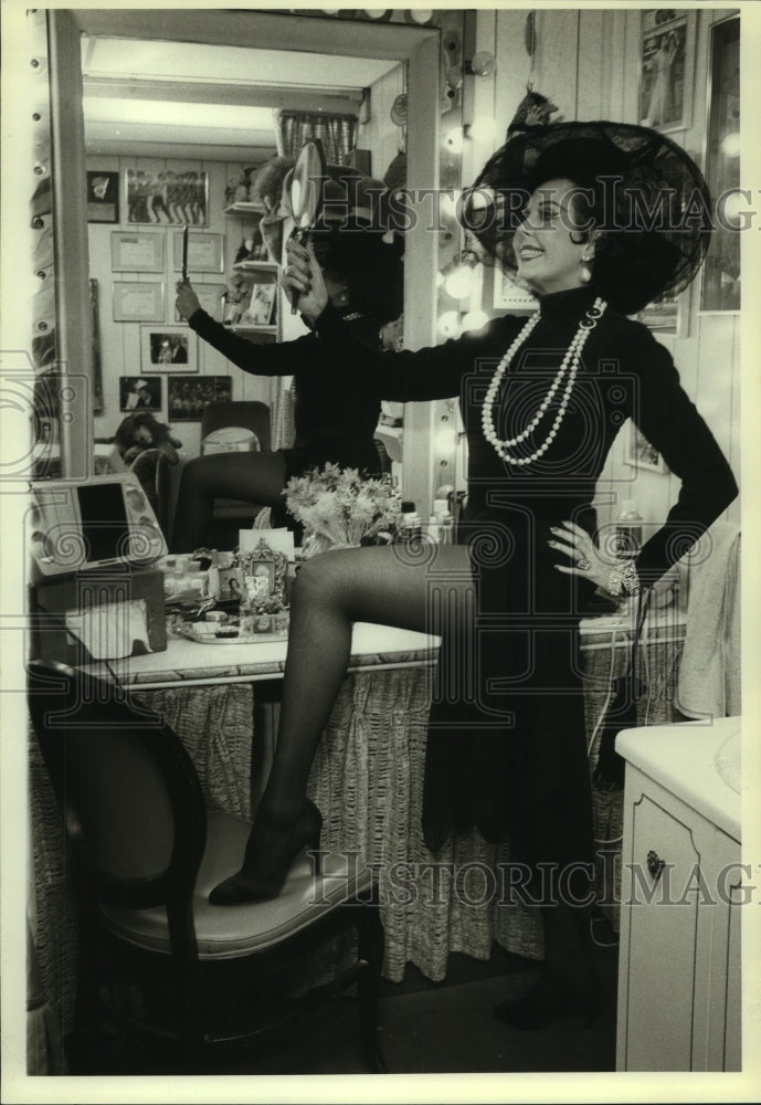 1982 Press Photo Ann Miller, Actress, in Dressing Room - ahta03088- Historic Images