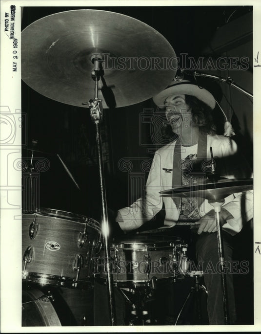 1989 Press Photo J.T. Thompson, Musician, Playing Drums - ahta03153- Historic Images