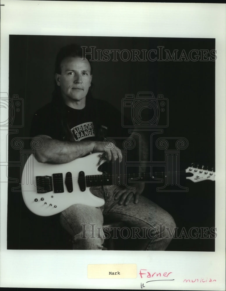 1995 Press Photo Mark Farner, Musician, with Guitar - ahta03301- Historic Images