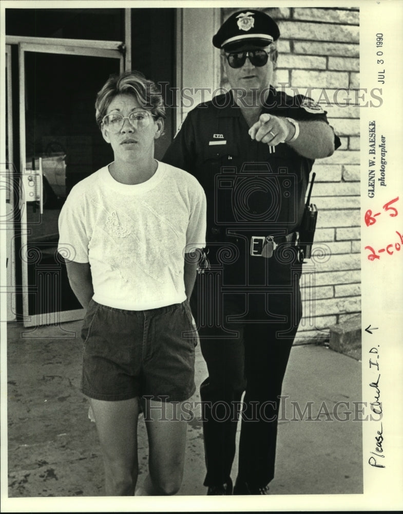 1990 Press Photo Terry Carter, Charged with Killing Husband, New Market- Historic Images