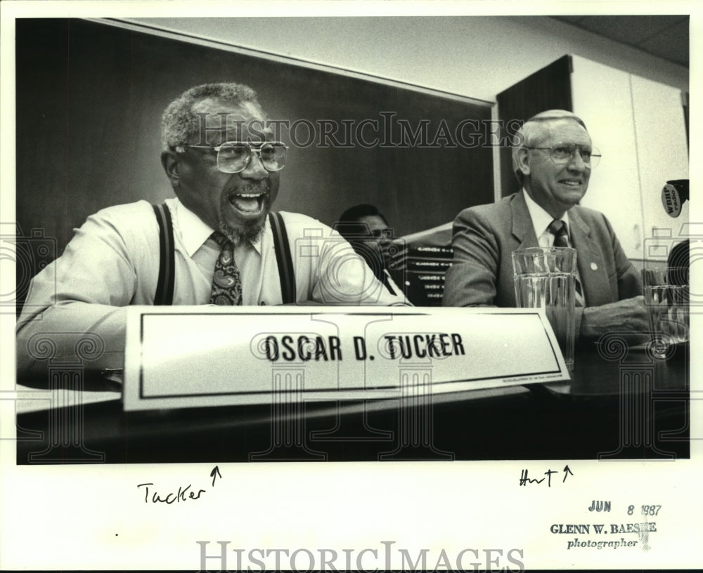 1987 Press Photo Oscar D. Tucker, Director of Commission on Aging, Alabama- Historic Images