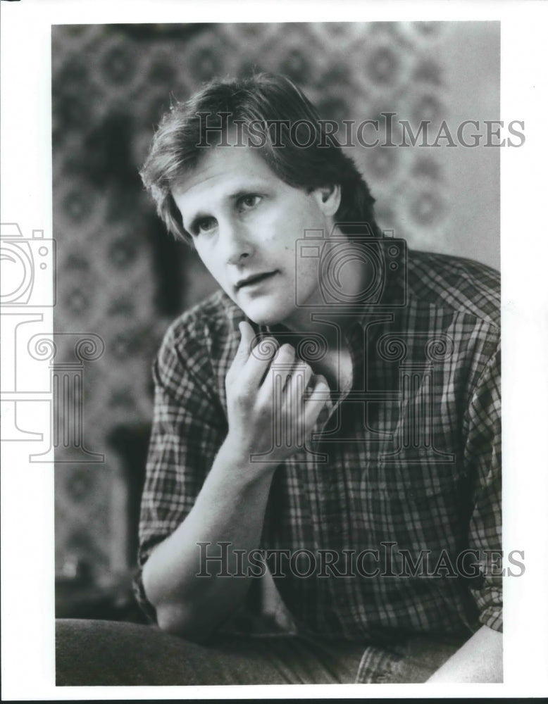 Press Photo Actor Jeff Daniels in "Love Hurts," a Vestron Picture - ahtx00256- Historic Images