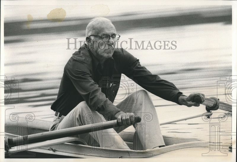 Load image into Gallery viewer, Press Photo Physician Dr. Benjamin Spock, Child Expert - ahtx01166
