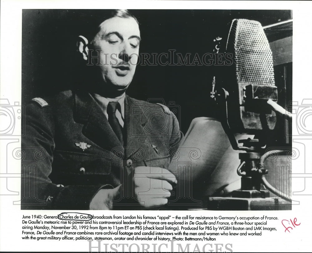 1940 Press Photo General Charles de Gaulle Gives Radio Address - ahtx01287