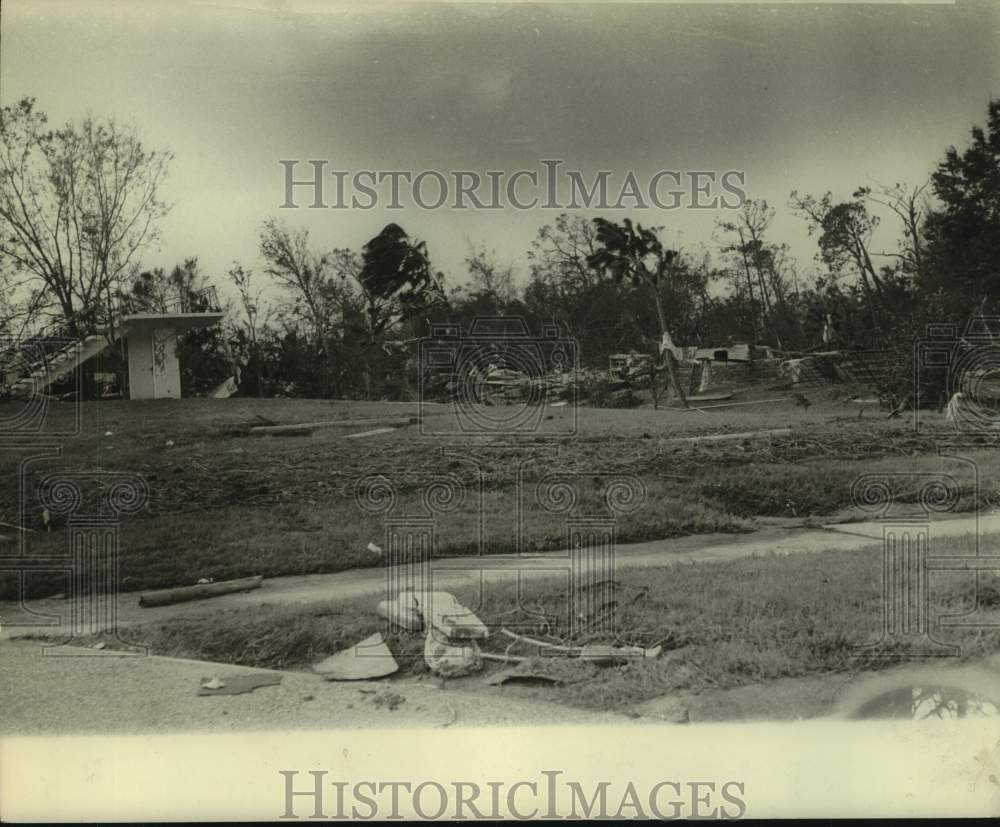 1969 Press Photo Destroyed Sam Owens home in Gulf Port after Hurricane Camille- Historic Images