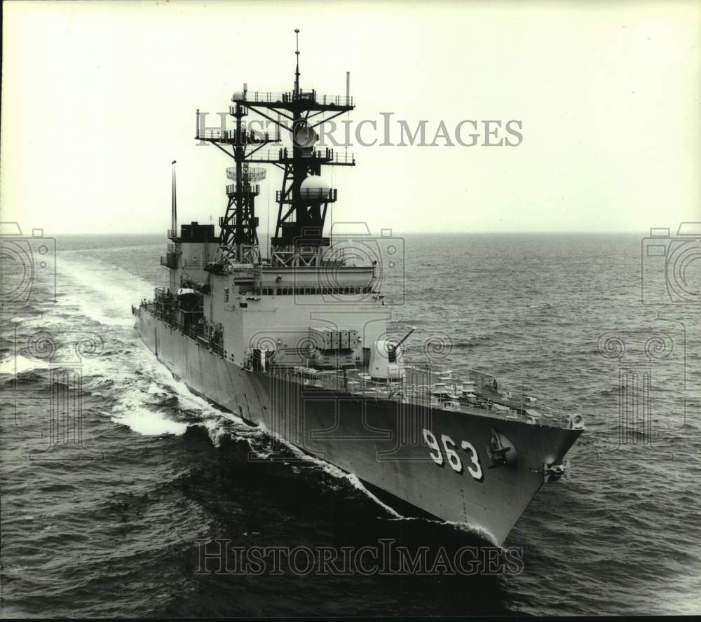 Press Photo U.S. Navy Ship USS Spruance built by Ingalls Shipbuilding- Historic Images