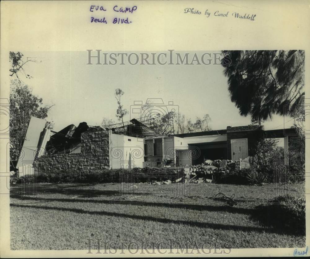 1985 Press Photo Eva Camp Beach Boulevard Home damage, Hurricane Elena- Historic Images