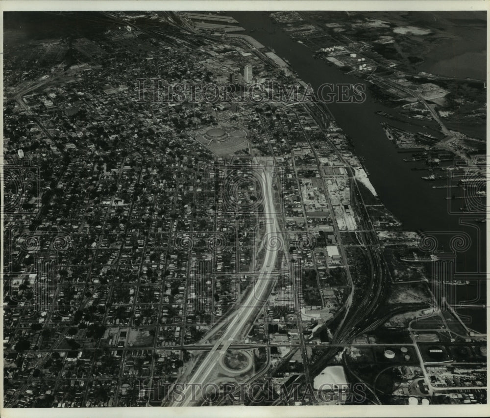 1966 Press Photo Aerial view of Highway I-10, Alabama - amra00099- Historic Images