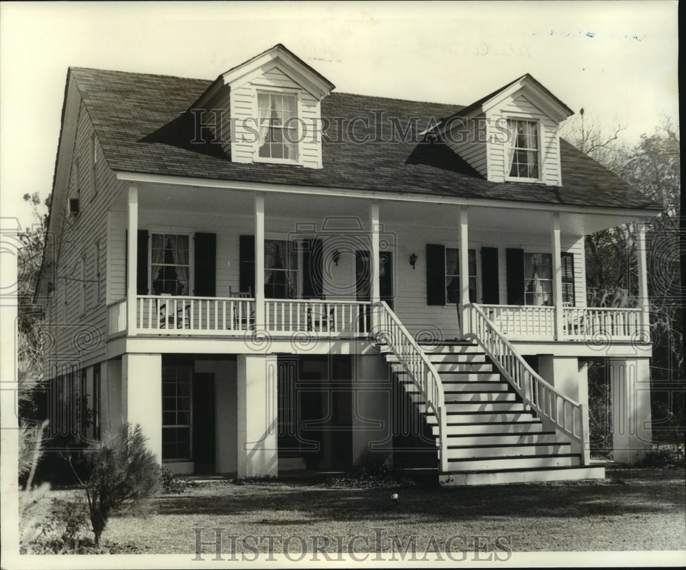 1977 Press Photo William Annan Art Gallery in Point Clear, Alabama - Historic Images