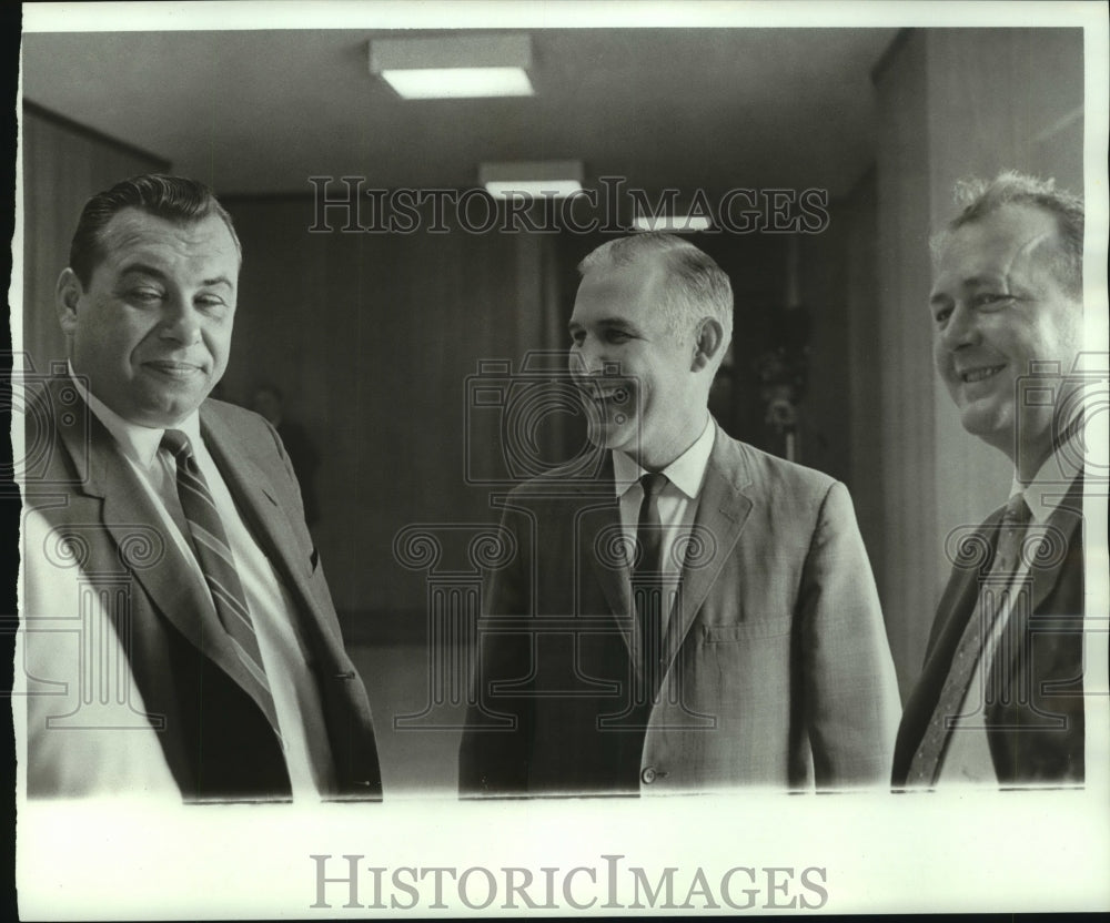 1967 Press Photo Frank C. Alonzo, Jerry Sheris and other, Alabama - amra00511- Historic Images