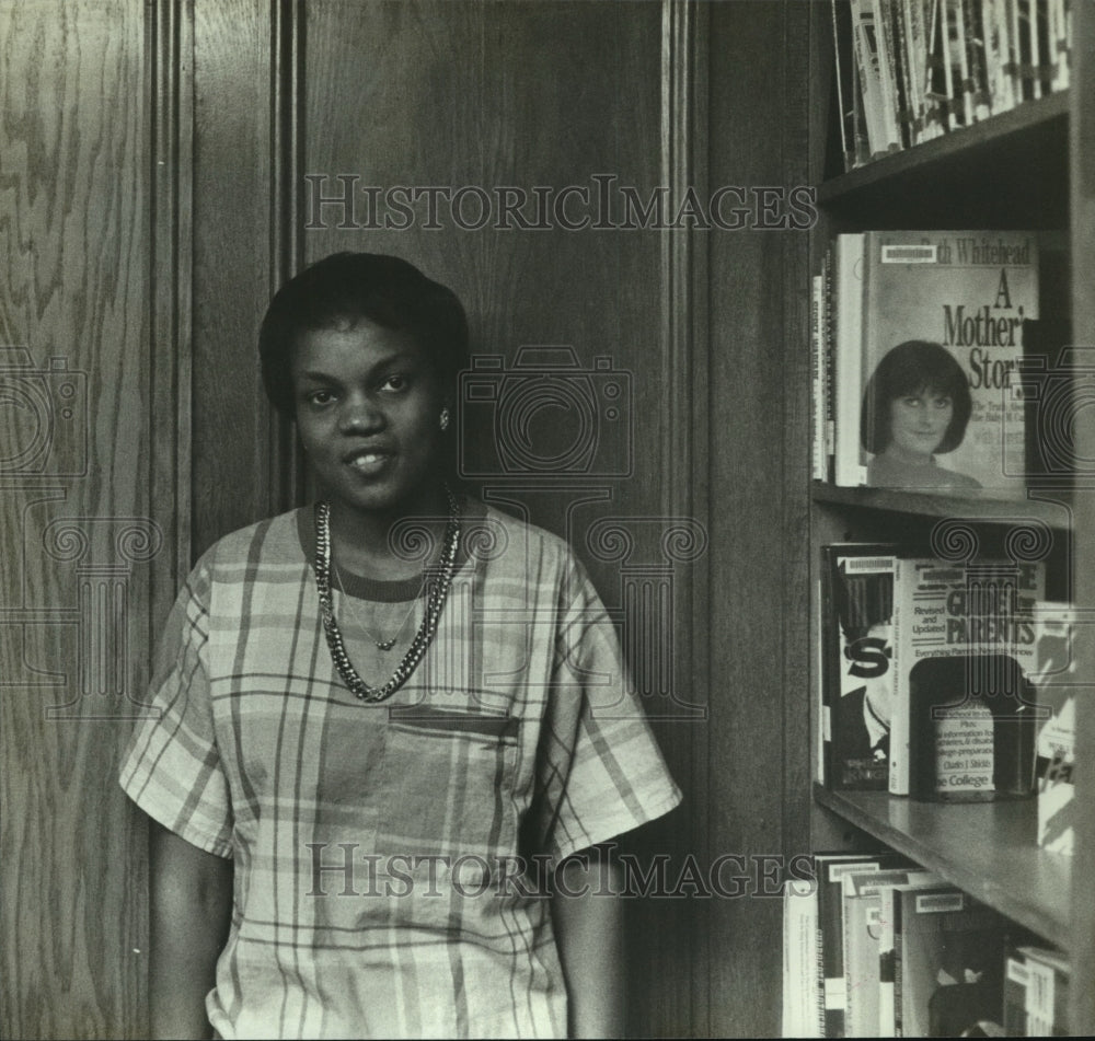 1989 Press Photo Cleveland Alexander at Cottage Hill School reunion in Alabama - Historic Images