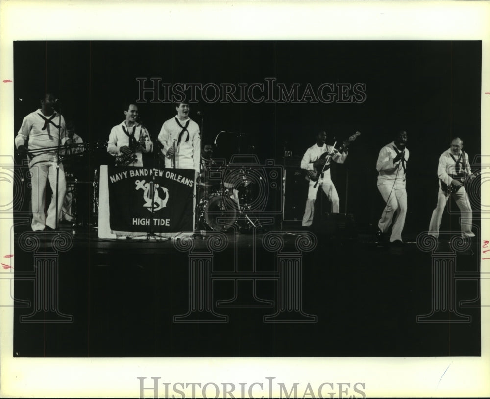 1985 Press Photo Navy Band High Tide performs in Alabama - amra00629- Historic Images