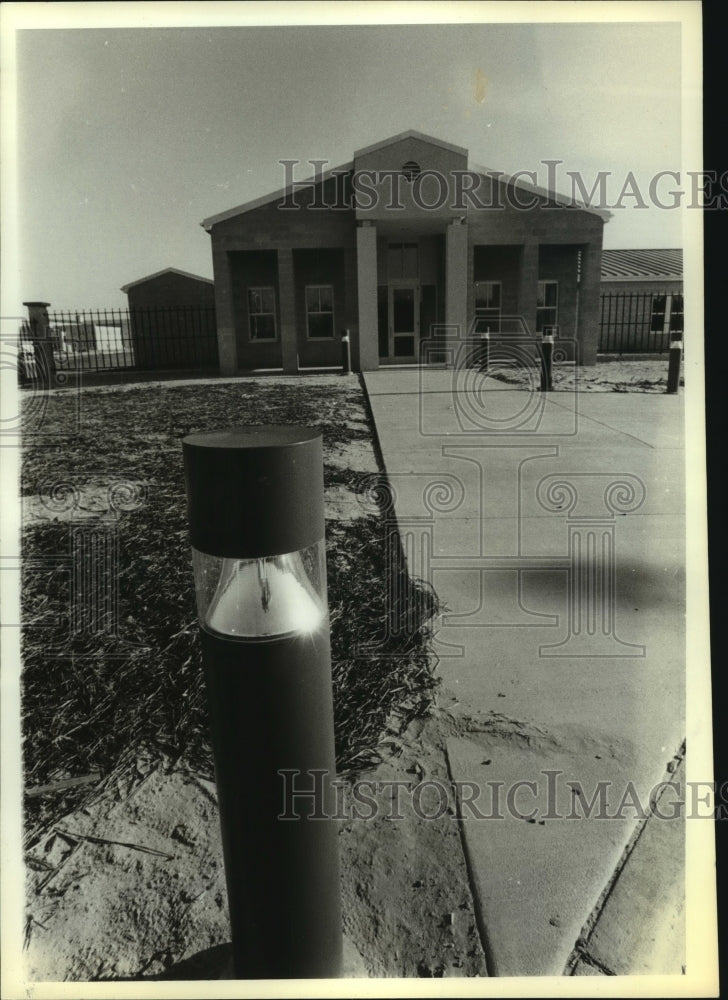 1990 Press Photo Construction of Navy homeport in Alabama - Historic Images