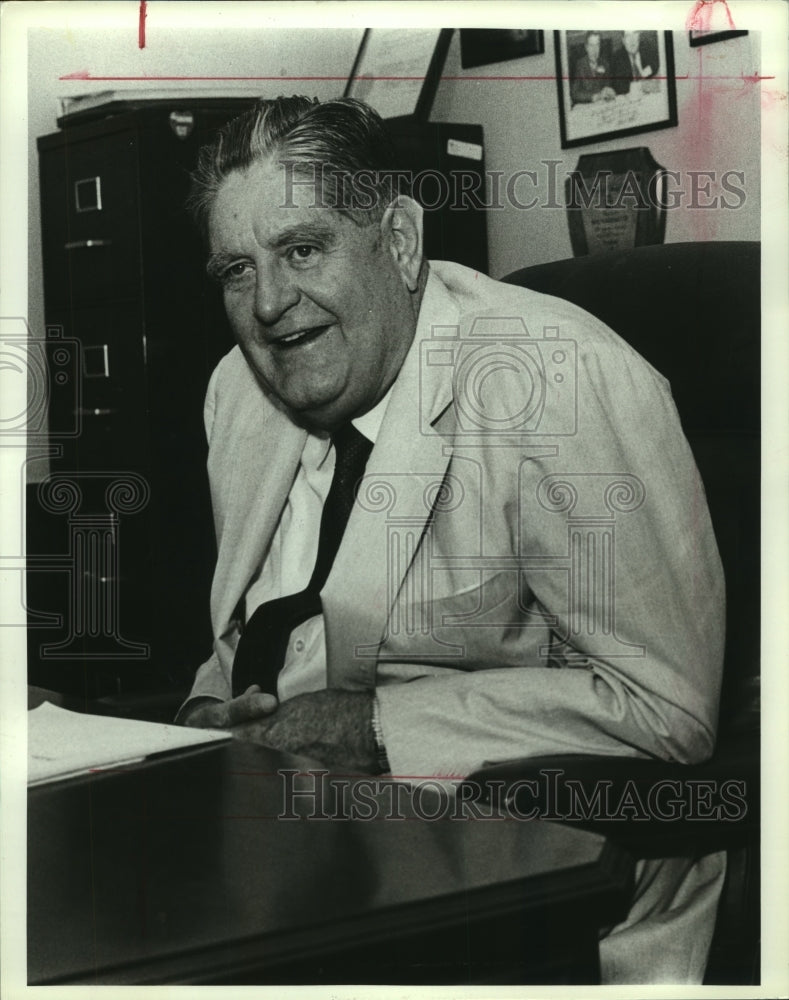 1991 Press Photo Howell Heflin at his desk in Alabama - Historic Images