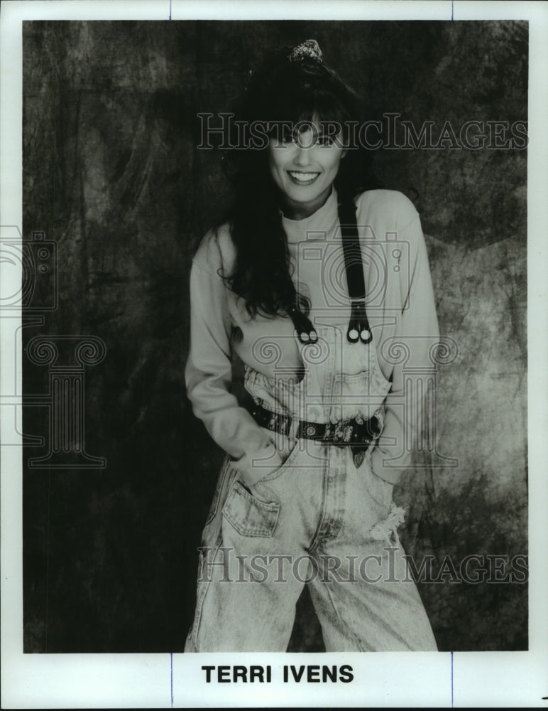 1990 Press Photo Actress Terri Ivens - amra01497- Historic Images