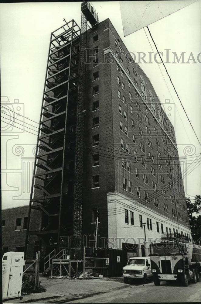 1984 Press Photo Construction at Admiral Semmes Hotel in Mobile, Alabama- Historic Images