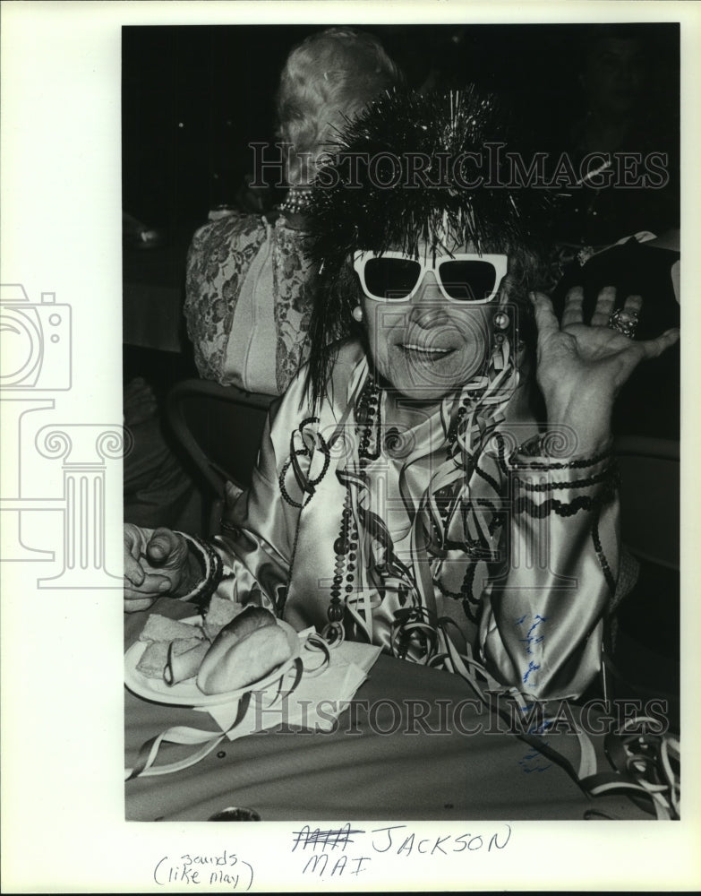 1992 Press Photo Mai Jackson Dressed for Mardi Gras in Alabama- Historic Images