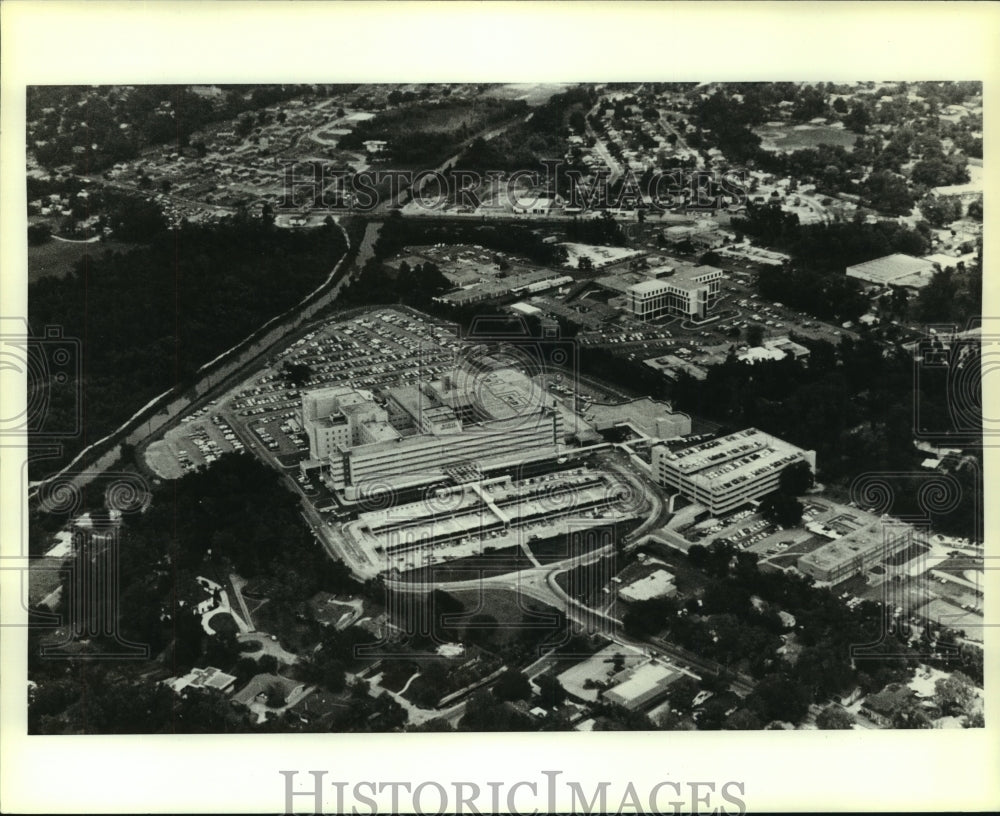 1984 Press Photo Aerial View of Mobile Infirmary &amp; Doctor&#39;s Hospital in Alabama- Historic Images