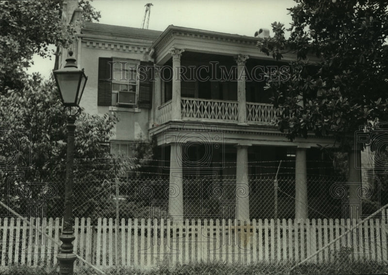Load image into Gallery viewer, Press Photo Fort Conde-Charlotte House to be refurbished in Alabama - amra02616
