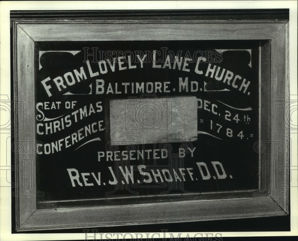 1990 Press Photo Plaque at St. Francis St. Methodist Church, Mobile - amra02733- Historic Images