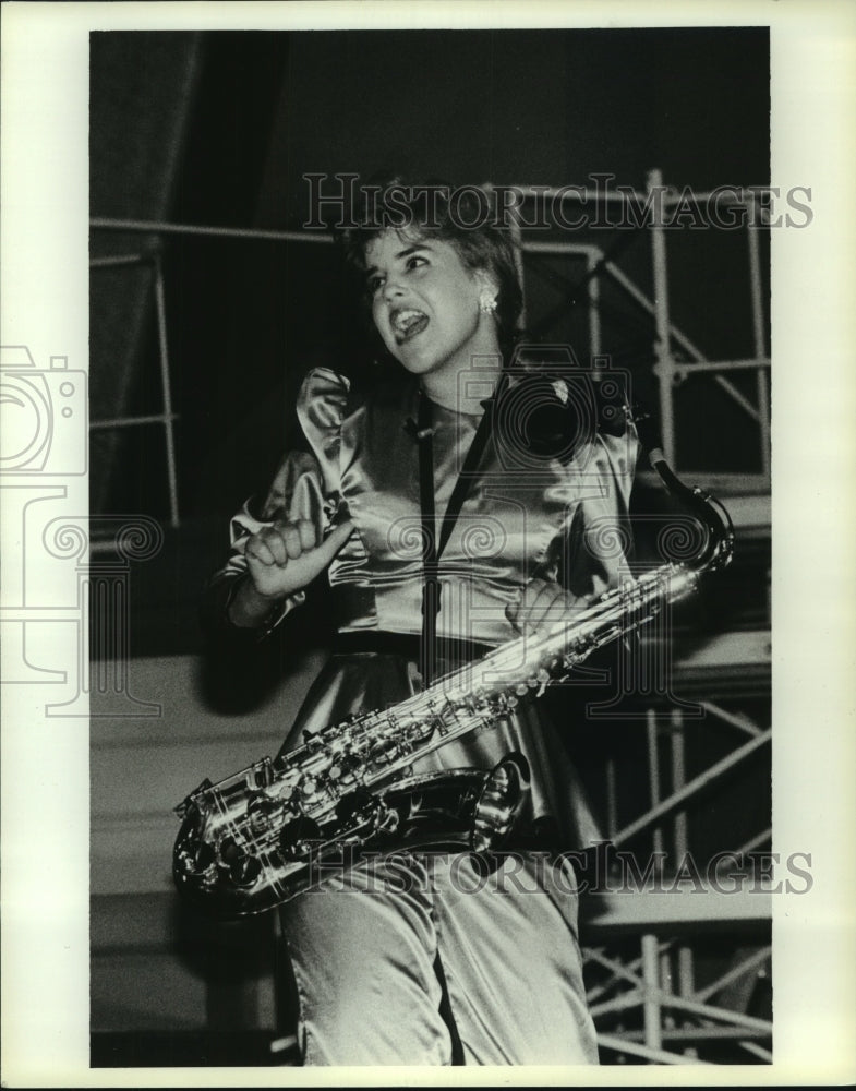 1990 Press Photo Musician in the AYWY Contest, Alabama - amra03034- Historic Images