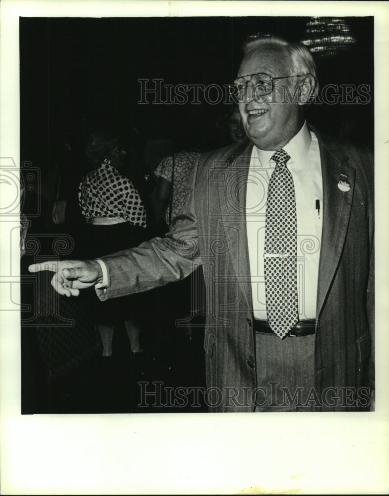 1989 Press Photo Arthur Outlaw at Alabama event- Historic Images