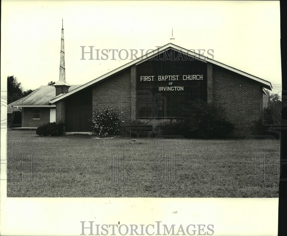 1977 Press Photo Exterior of First Baptist Church of Irvington, Alabama- Historic Images