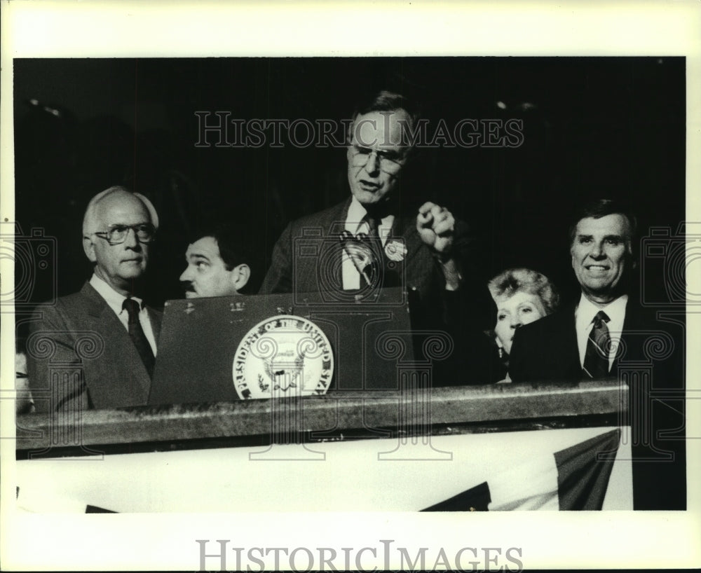 1984 Press Photo Vice President George Bush Speaks at Hilton Hotel in Mobile- Historic Images