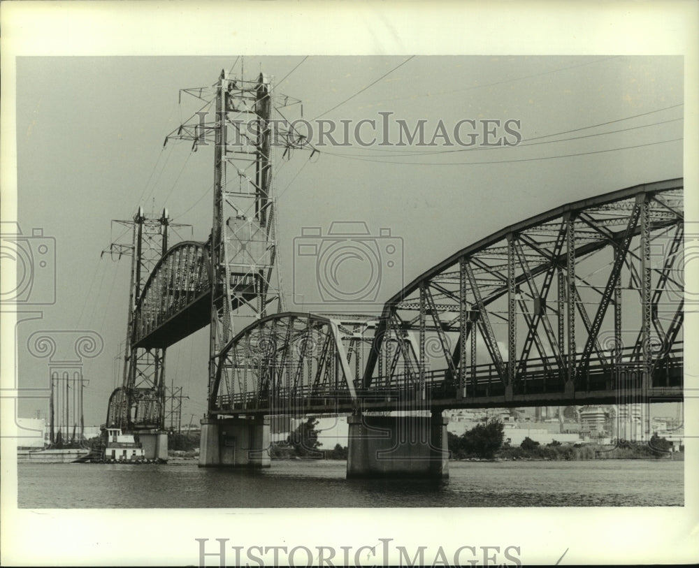 1984 Press Photo View of Cochrane Bridge, Alabama- Historic Images