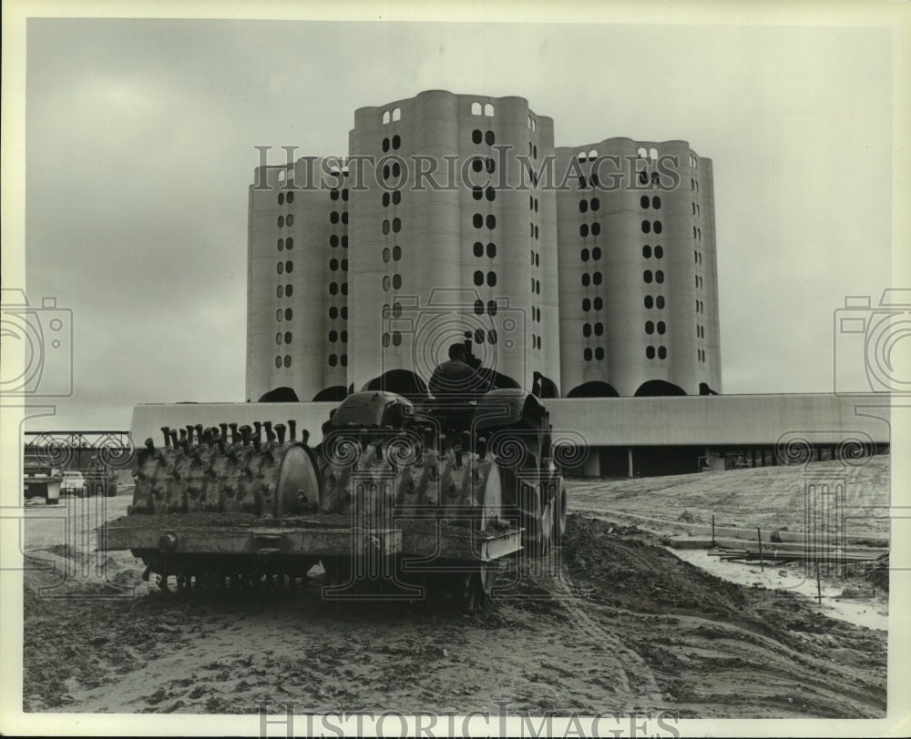 1984 Press Photo Construction of Providence Hospital in Alabama - Historic Images