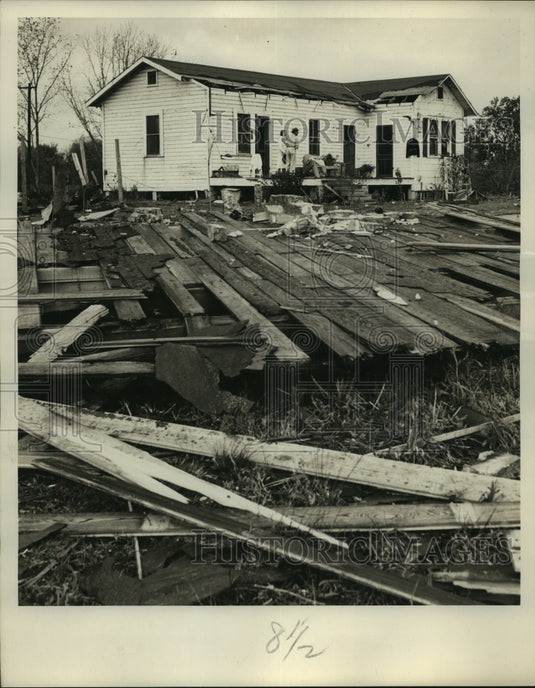 1950 Press Photo Porch lifted and destroyed by a storm, Alabama- Historic Images