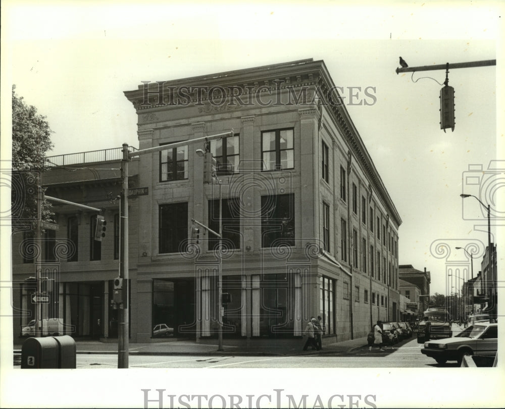 1990 Press Photo Dav &amp; Concept Landmark Square Building exterior view, Alabama- Historic Images